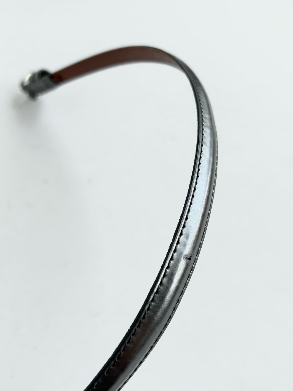 4 X Uniqlo lacquered leather skinny belt - Picture 9 of 10